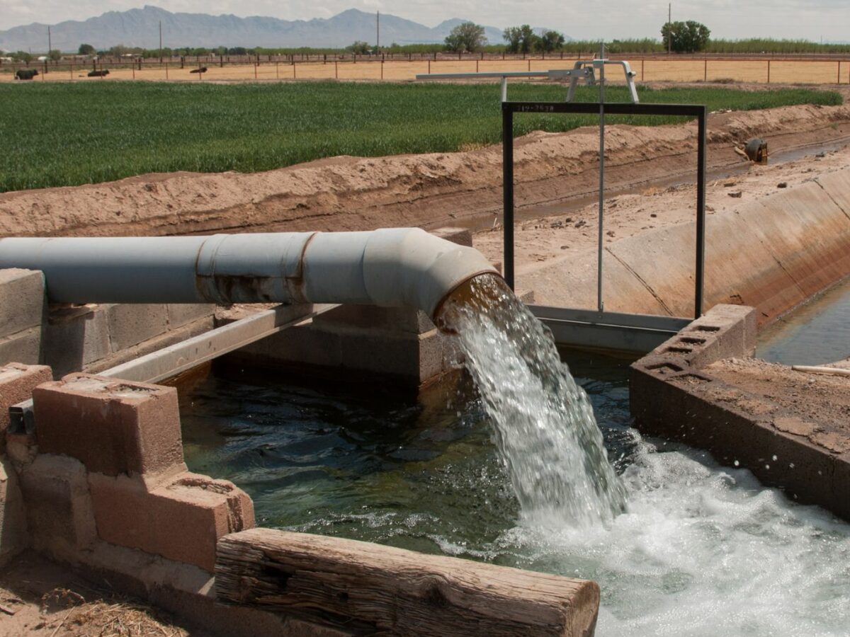 Purificar el agua en el camping, planta de tratamiento de agua, agua potable